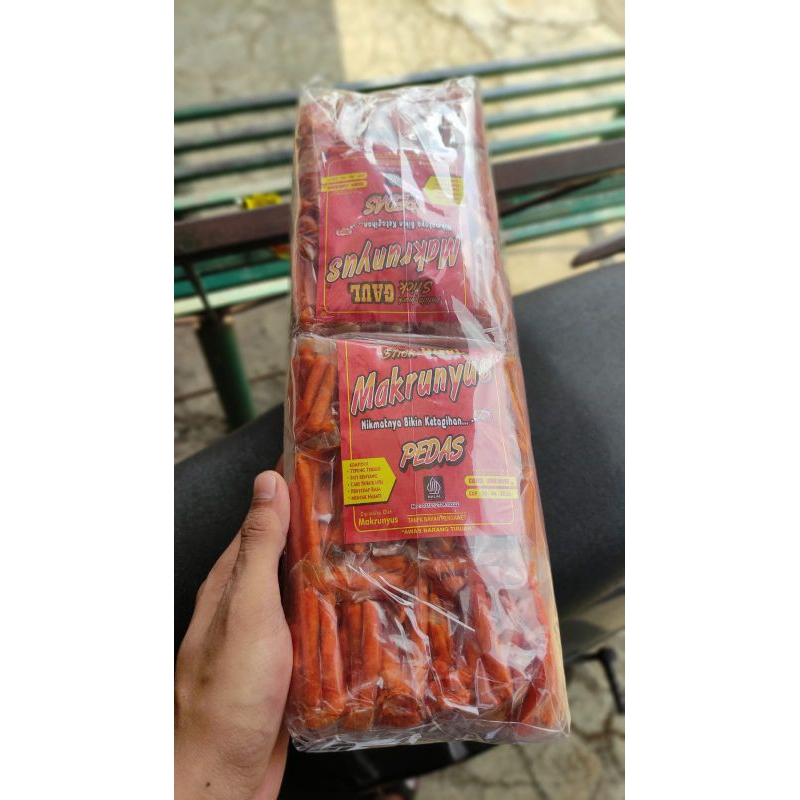 

Snak Makrunyus Stik gaul viral / snack murah / makanan ringan terlaris / aneka snack murah