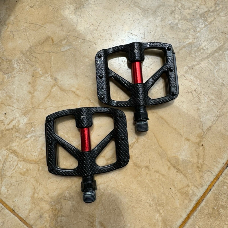 Pedal bearing no brand bekas hadiah pembelian java fuoco top