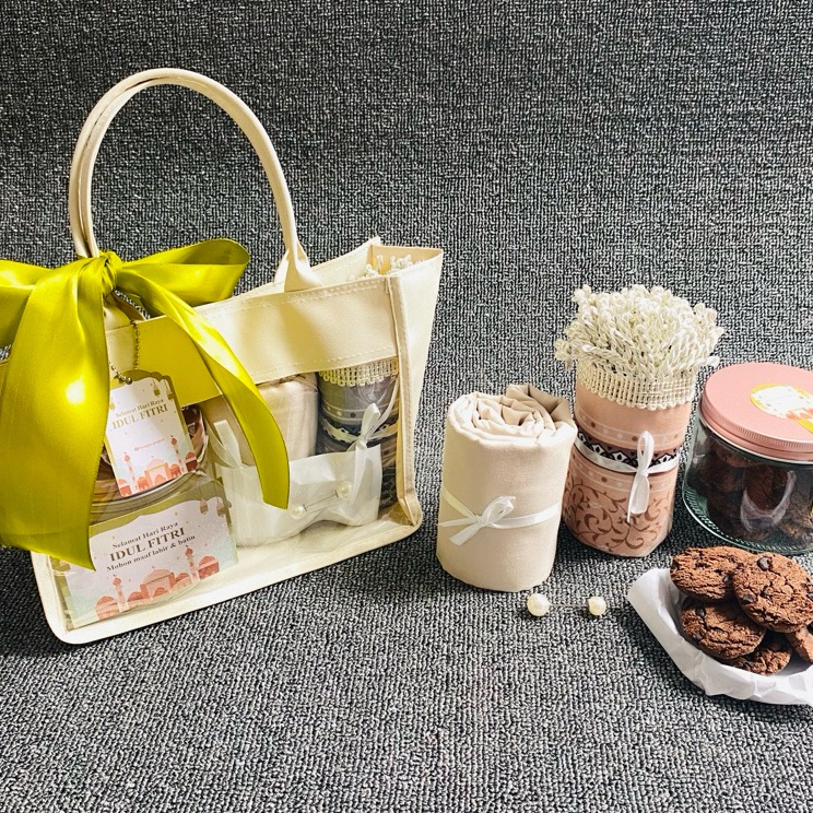 

Update READY HAMPERS IDUL FITRI BANGGA PROJECT Hampers lebaran ekonomis premium parcel lebaran eid hampers cookies kue kering lebaran jilbab sajadah travel hampers lebaran unik mewah murah premium