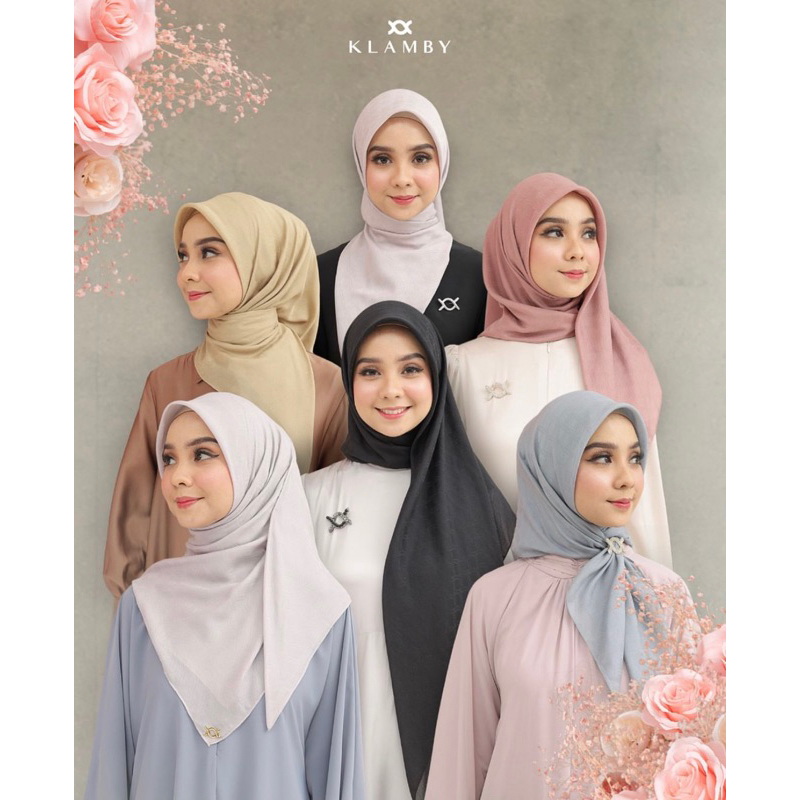 Plain Scarf Monogram Chain by Wearing Klamby