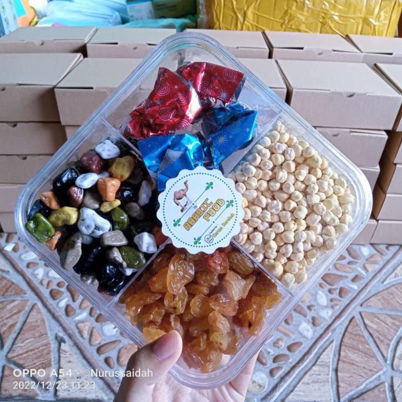 

Paket oleh-oleh haji dan umroh Hampers exclusive