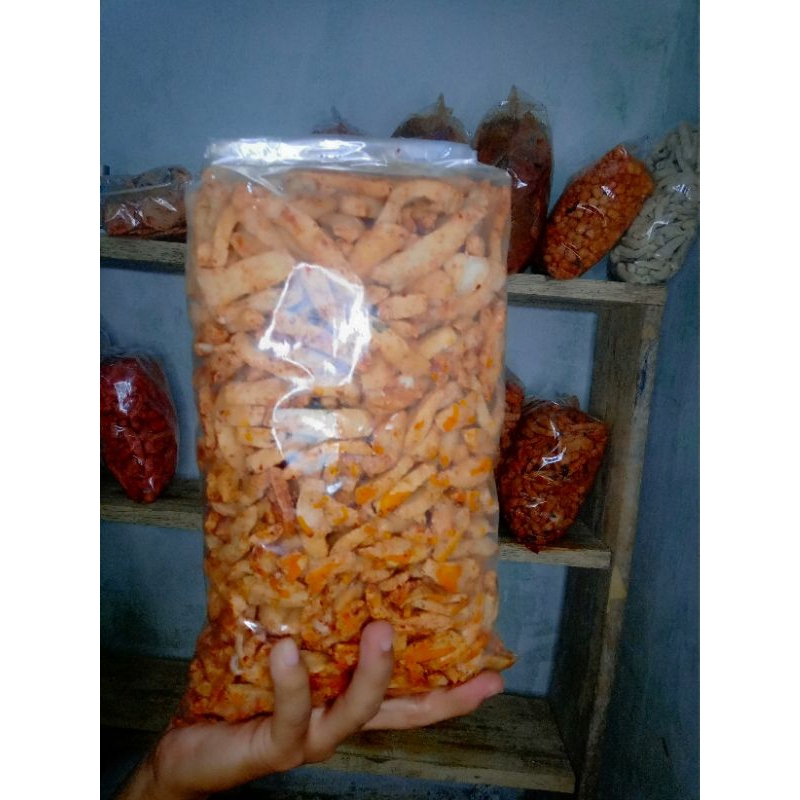 

basreng pedas daun jeruk super enak/1kg