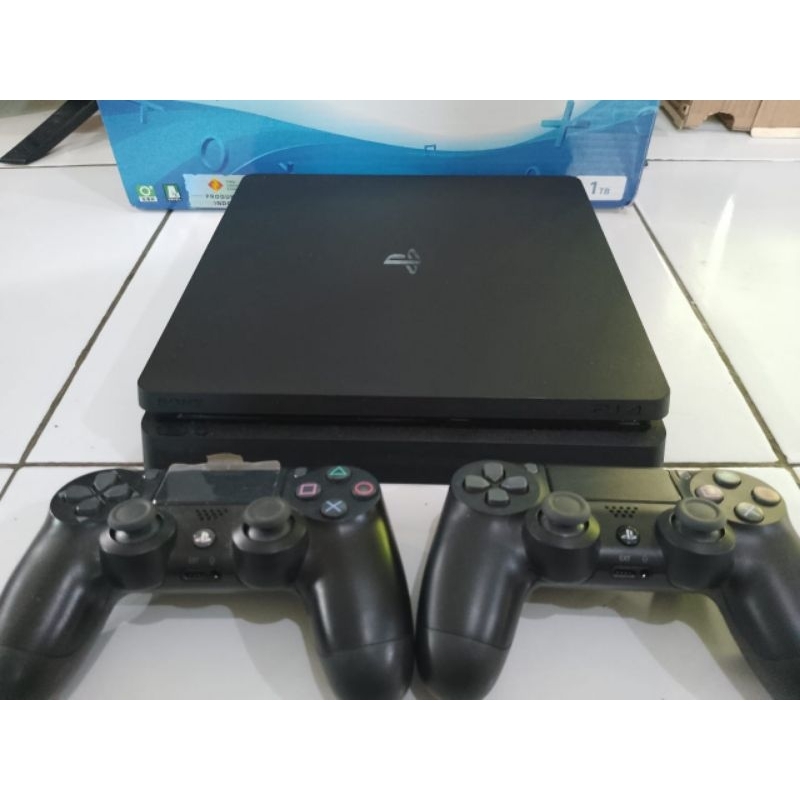 Playstation4slim hen