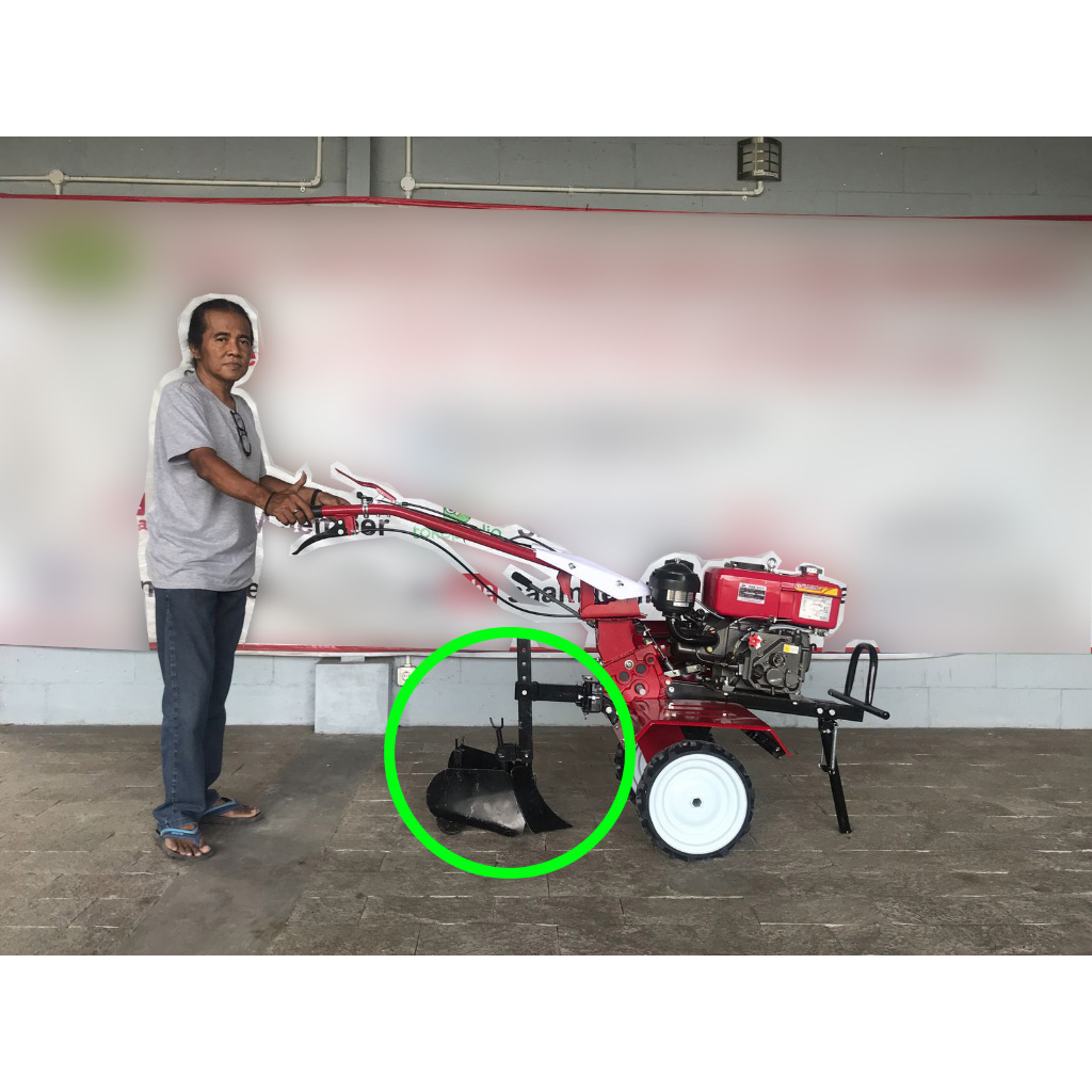 BAJAK SINGKAL KUPU-KUPU / ADJUSTABLE DITCHER - Alat Pembuat Parit Ditarik Traktor Mini ( Mini Tiller