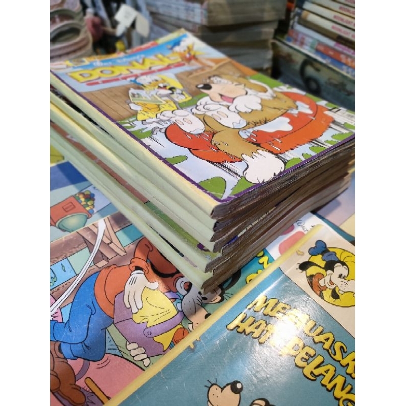majalah donal bebek bundel isi 4