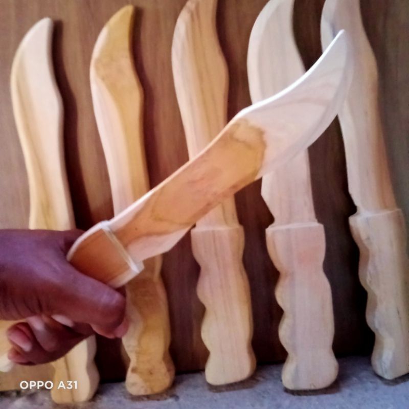 Sangkur Belati Silat Beladiri IPSI/Sangkur Kayu 30cm Miniatur Peraga Latihan Silat Beladiri/ Sangkur