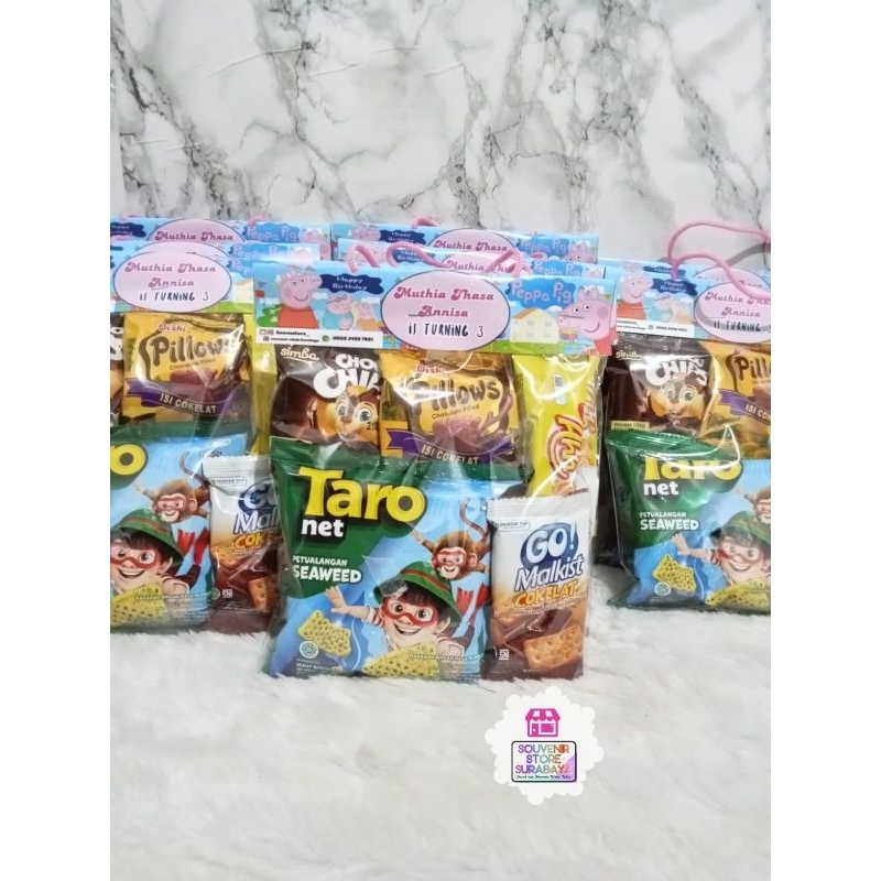 

Snack ultah / Paket Snack Ultah / Bingkisan Ulang Tahun / Souvenir Snack Murah / Paket Ultah