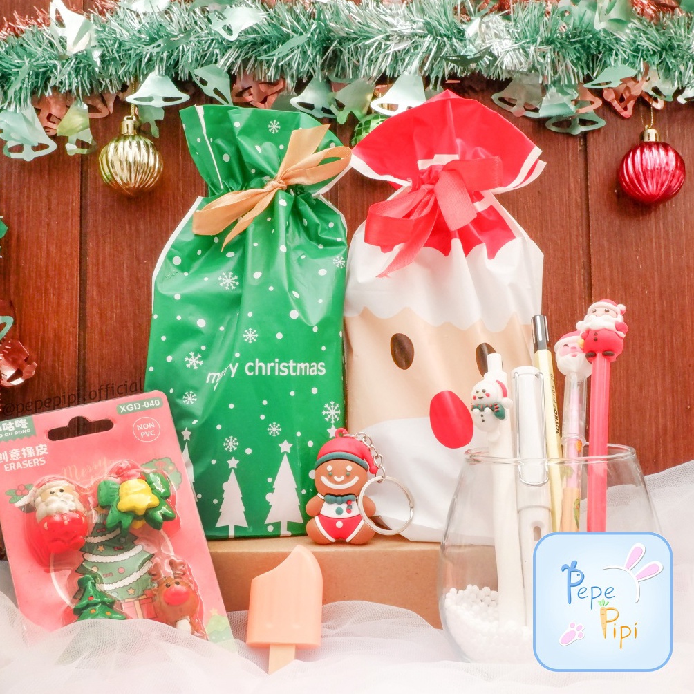 

KODE S7V5 Hampers Natal Pouch Serut Alat Tulis Bingkisan Kado Gift Christmas Day Anak Parcel Mini Notebook Rautan Pulpen Gantungan Kunci Santa