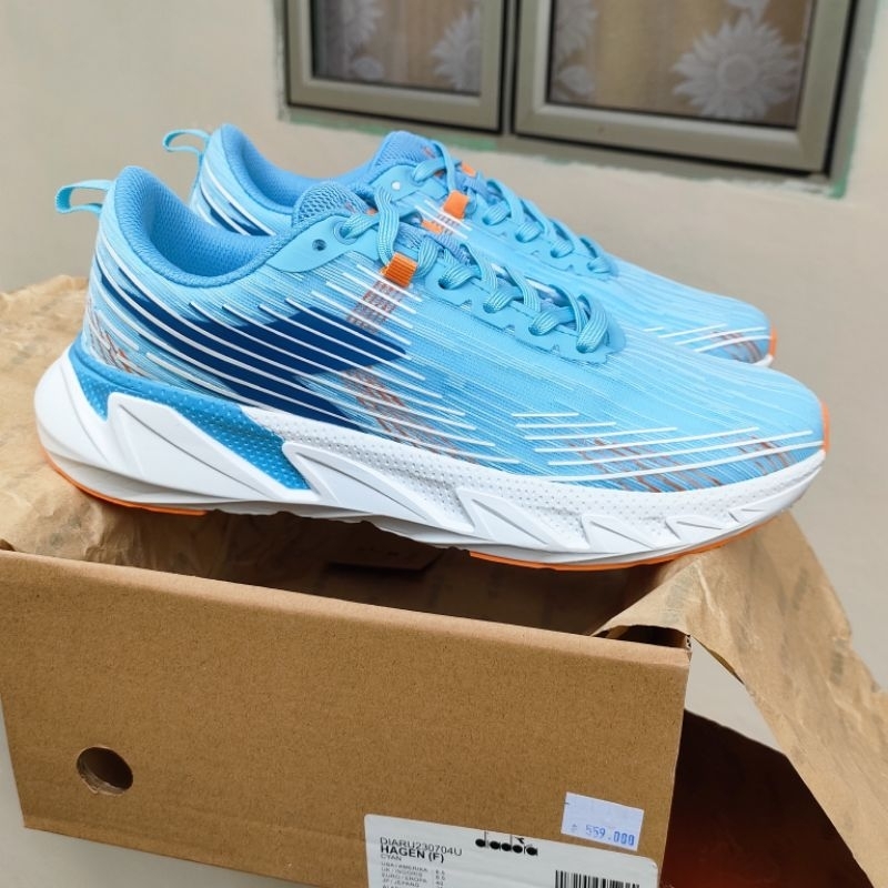 Sepatu Wanita Diadora Hagen Size 39 & 40 Saja