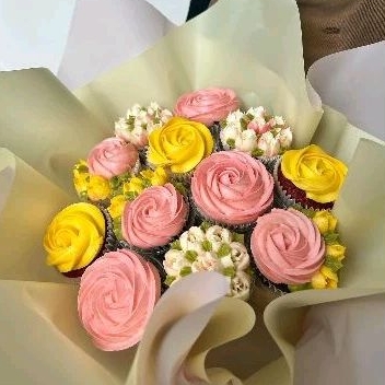 

Flower cake bouquet cupcake buket bunga custom untuk ulang tahun pernikahan