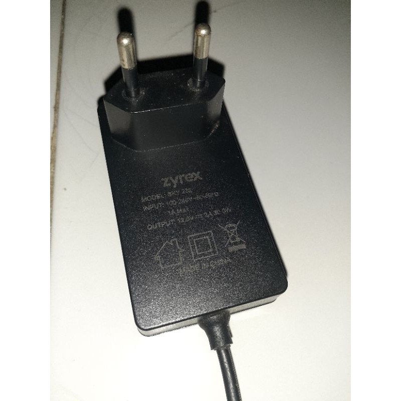 Adaptor laptop zyrex sky