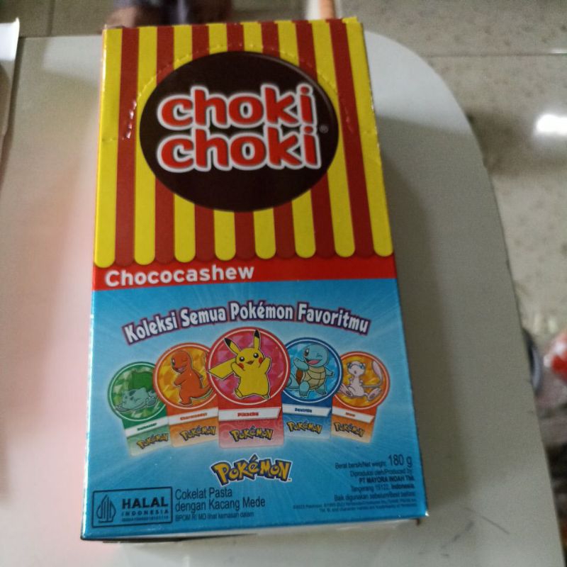 

Choki chocki coklat chococashew cokelat pasta dengan kacang mede 1 kotak isi 20