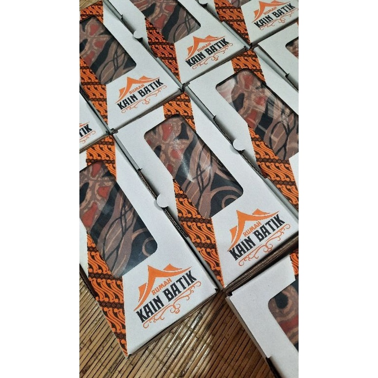 Rekomendasi KAIN BATIK PEKALONGAN BOX HAMPERS 1 KAIN FREE 1 BOX