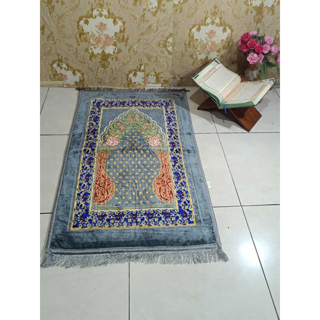 SAJADAH BESAR/SAJADAH EMPUK/ SAJADAH HALUS/ SAJADAH SHOLAT BAHAN SUPER PREMIUM