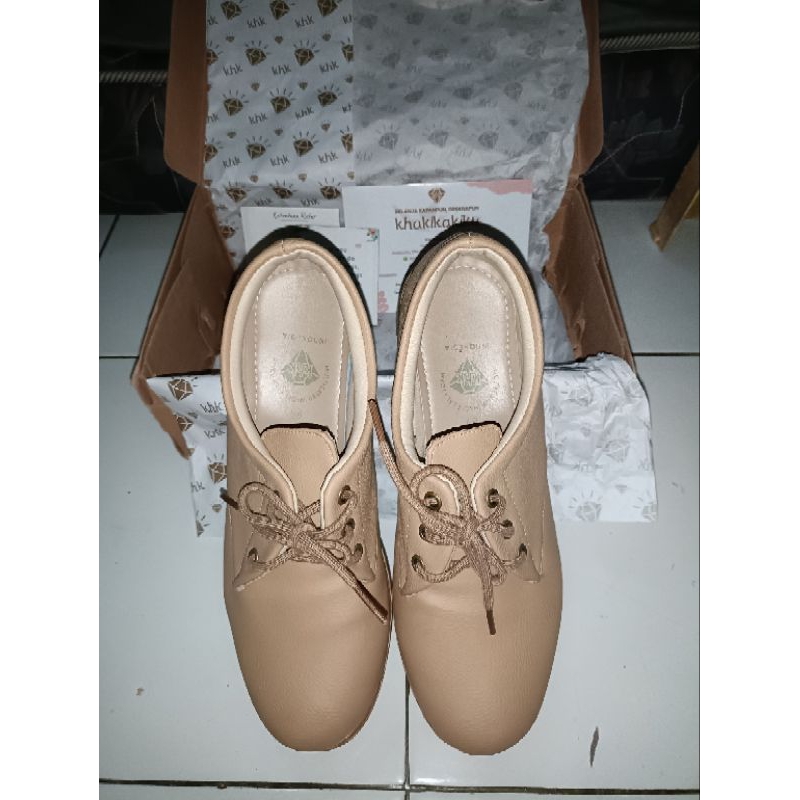 SepatuBootsKhakikakiku