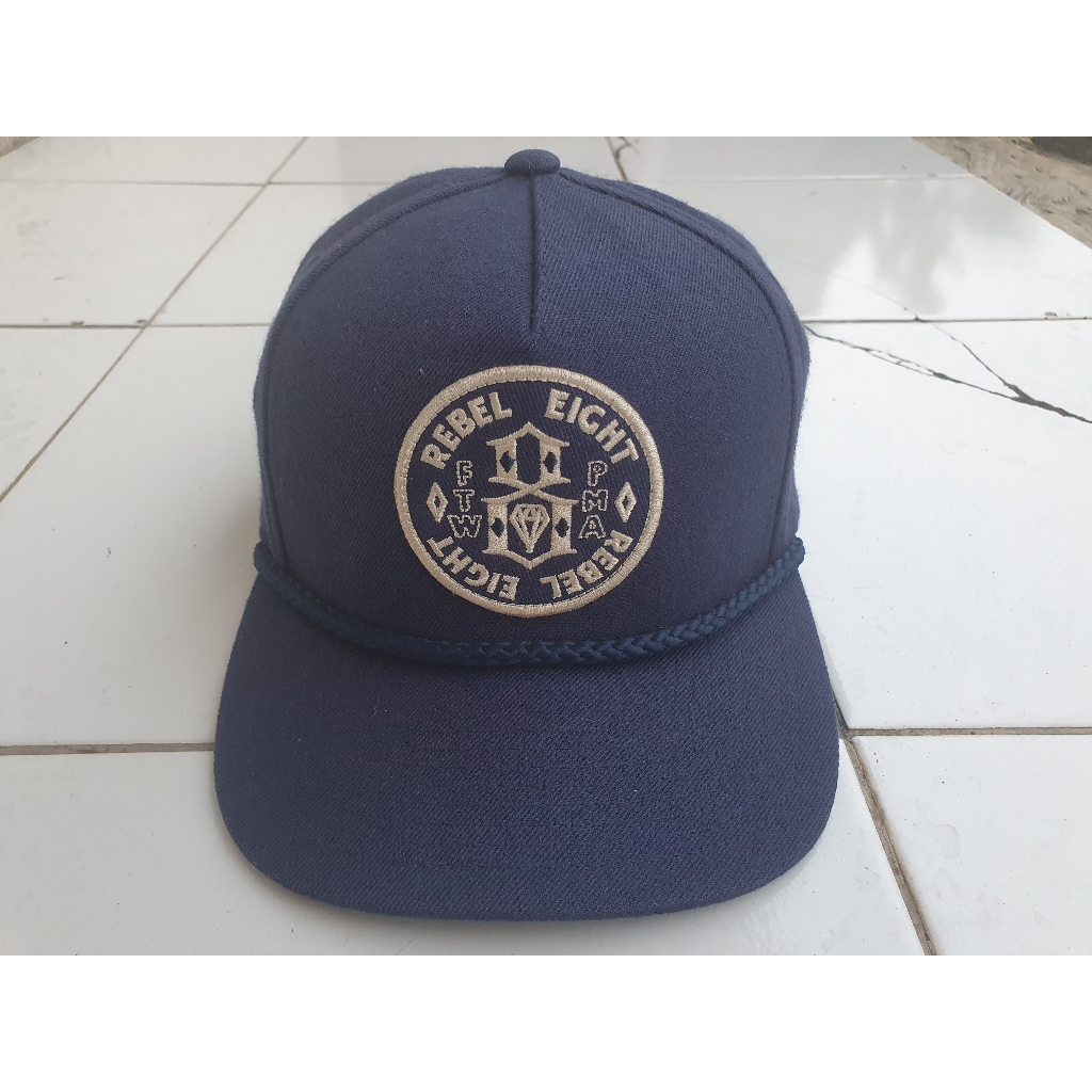SNAPBACK REBEL EIGHT