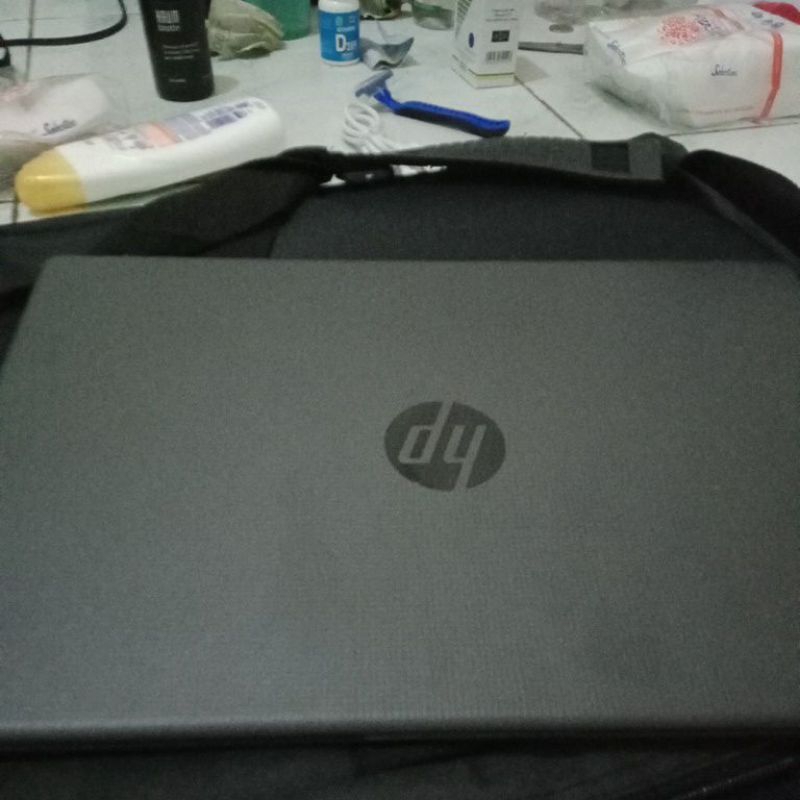 laptop merk hp terbaru