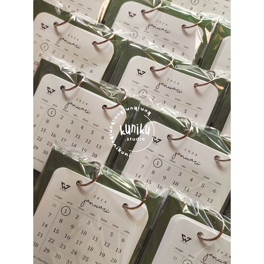 

kuniku - Custom Kalender Hardcover