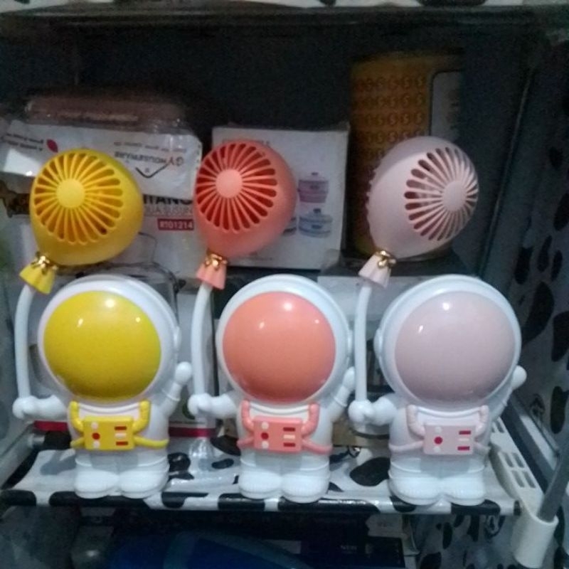 kipas usb / kipas angin mini / kipas unik + rautan / kipas angin astronot