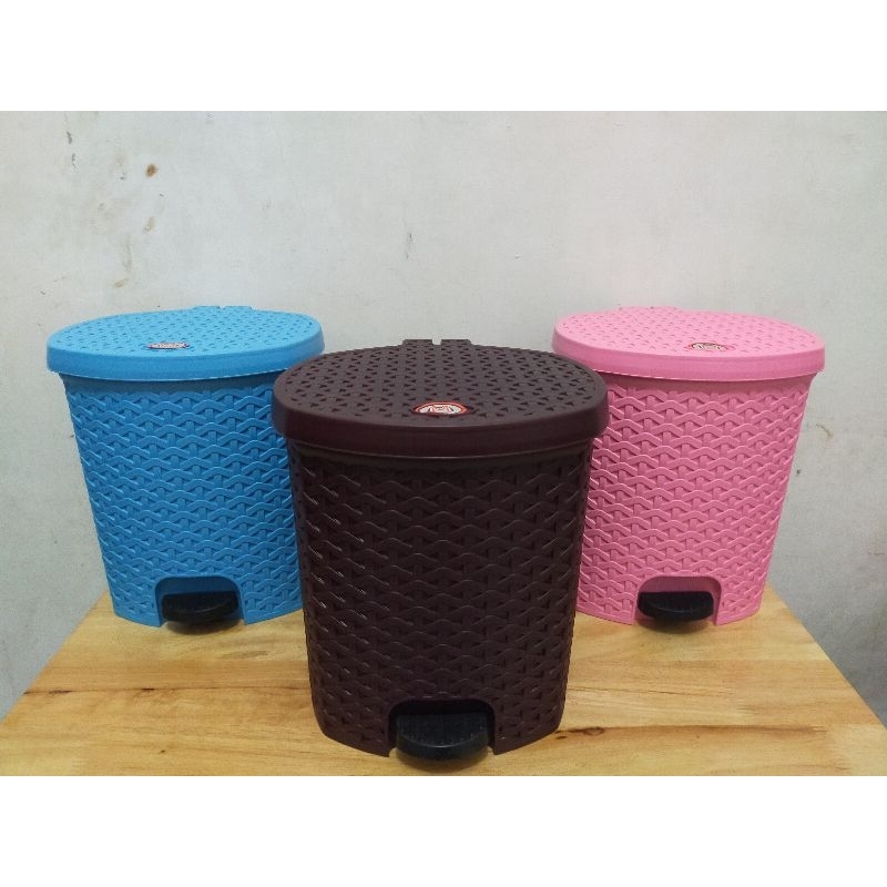 Tempat Sampah Injak 8L / Tempat Sampah Plastik Rotan / Tempt Sampah Plastik Injak / Tong Sampah Inja