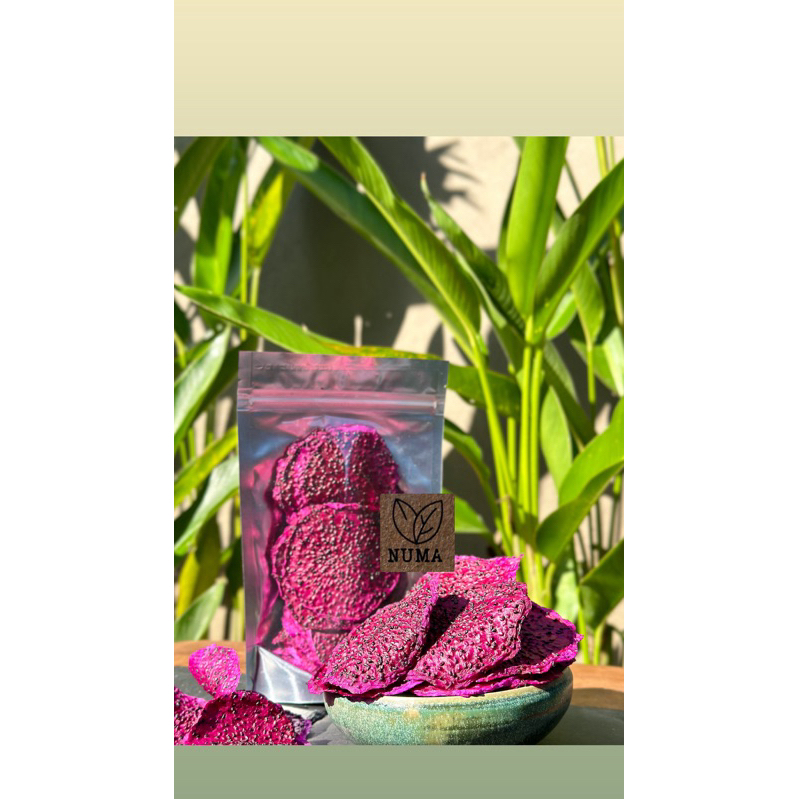 

Dragon Fruit dehydrated (buah kering) (Dried fruit)