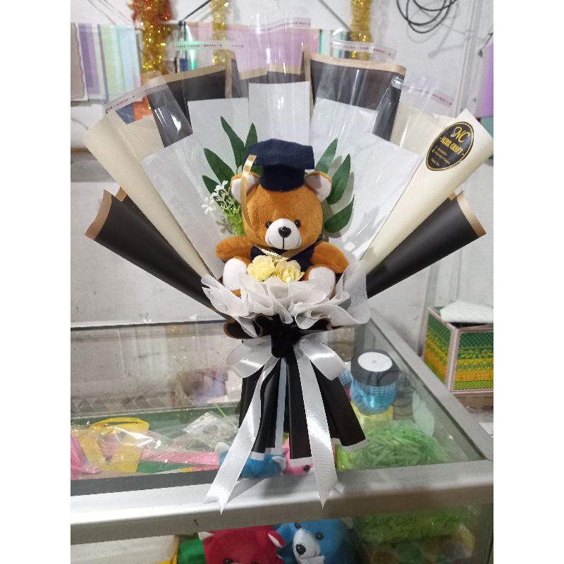 

buket boneka wisuda