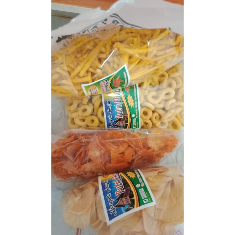 

Sanjai Kerupuk Singkong Karak Kaliang Khas Sumatera Barat (250 Gram)