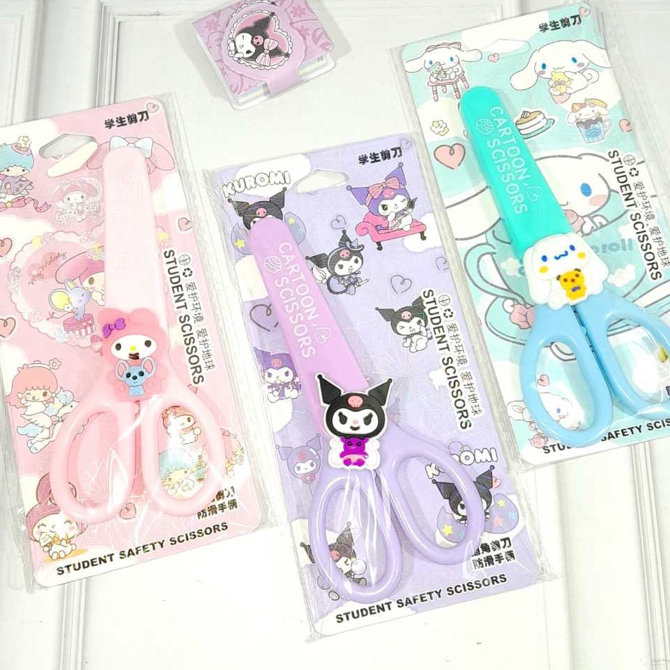 

Spesial Bulan Ini Gunting SANRIO Kuromi Melody Cinnamoroll Lucu FREE Pelindung TERMURAH Gunting Kertas model Sanrio Imut Cute Alat Tulis Sekolah dan Kantor kekinian Fancy Kualitas Terbaik bisa Grosir dan COD