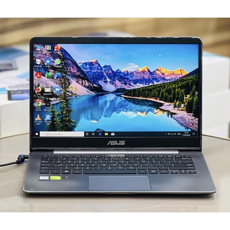 Laptop Asus UX430UQ Core i5 Gen7 Ram 8Gb Ssd 256Gb 14" FHD
