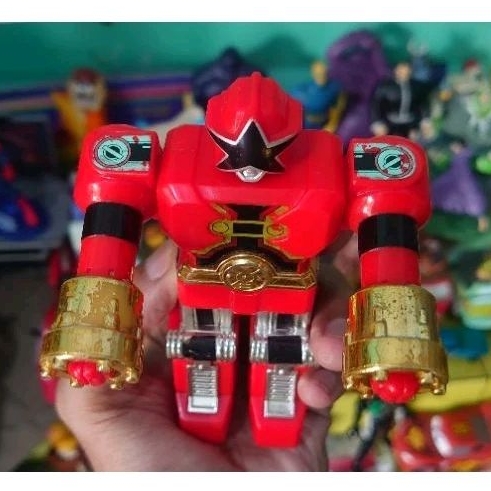Megazord Zeo Red Puncher Bandai