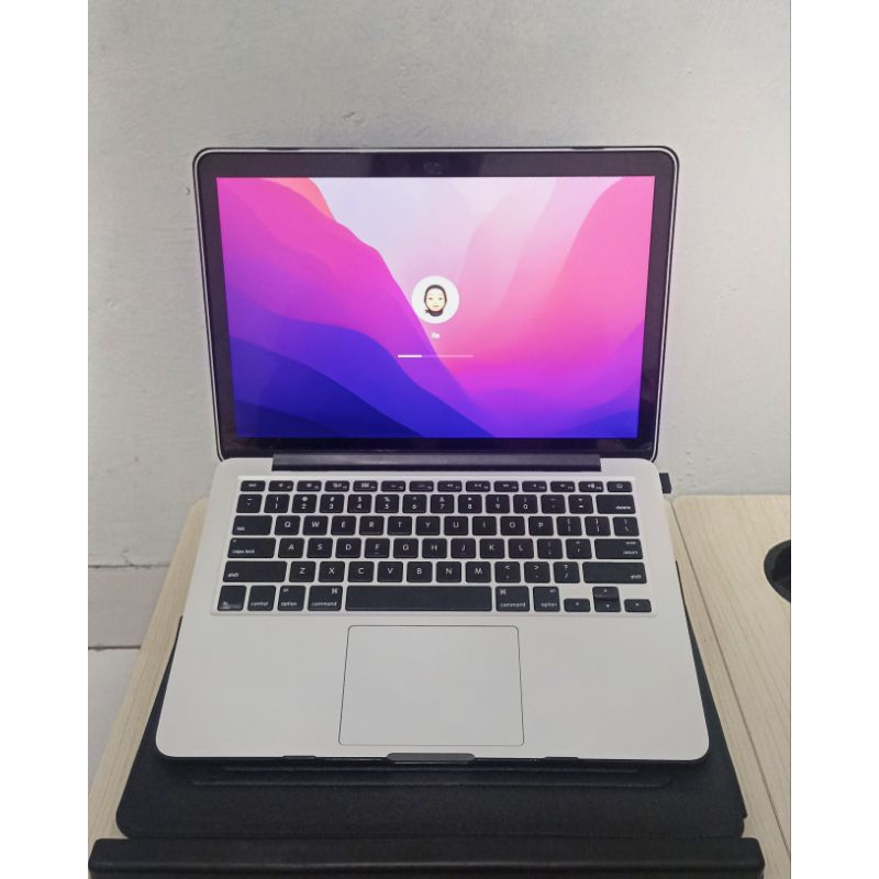 MACBOOK PRO 2015 13" 256/16GB i7 (Ex.Ibox - Pemakaian Pribadi)