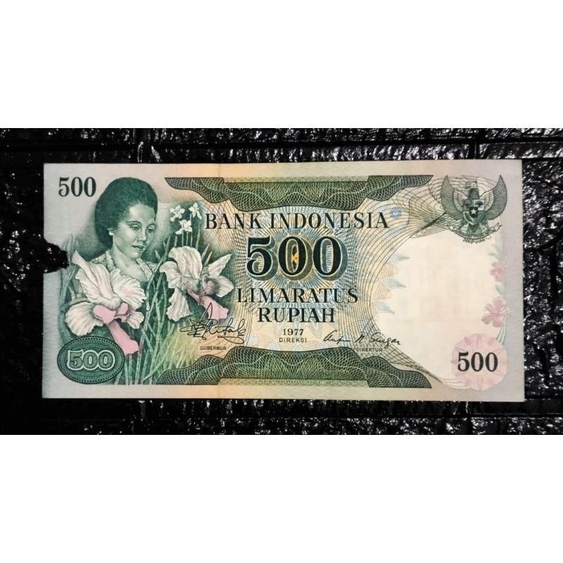 duit kertas kuno asli indonesia 500 rupiah tahun 1977 kondisi bagus au ada cuil untuk koleksi dan in