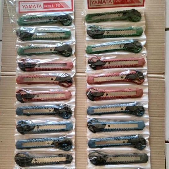 

Murah Hemat Pisau cutter besar isi 12 pcs yamata