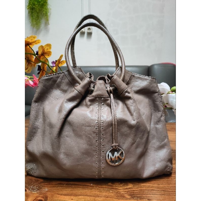 Michael Kors Stud Shoulder Bag PL