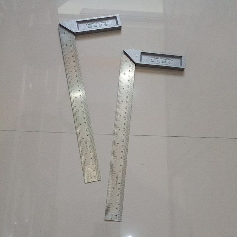 

Penggaris Siku / Penggaris L Tukang 12 inch