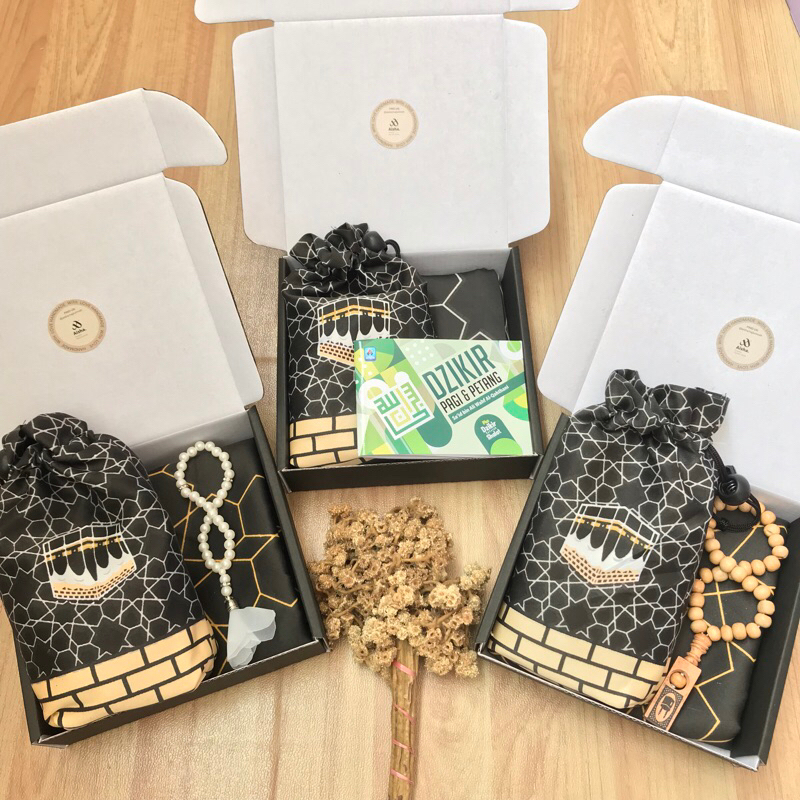 

Hampers haji umrah MECCA series