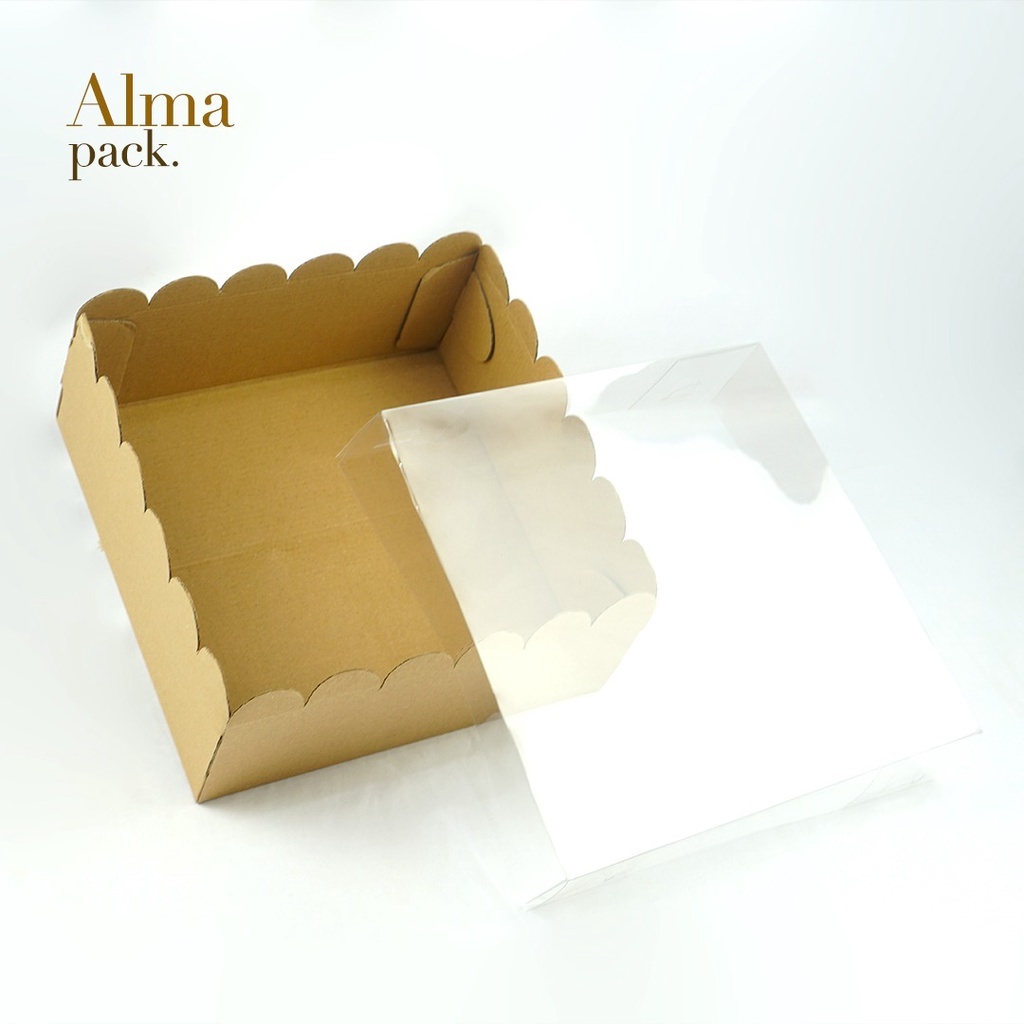 

Box Kue Puding Wavy 22x22x12cm