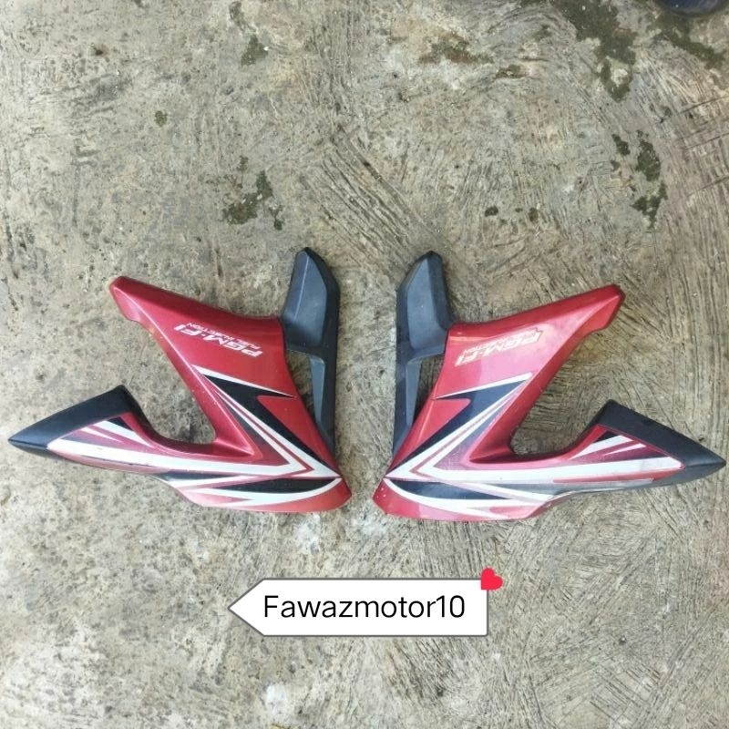 Cover fairing Sayap samping motor Honda CB150R old K15 Putih Copotan Original