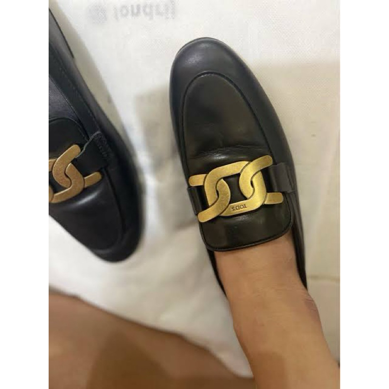 Sepatu TOD’S kate loafers preloved Hitam