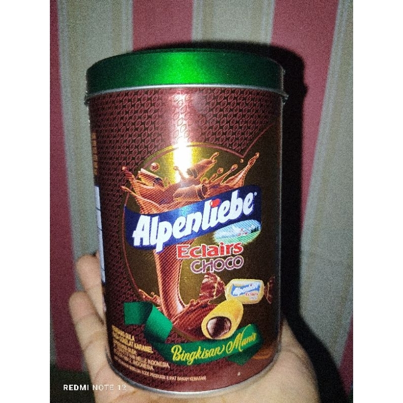 

ALPENLIEBE ECLAIRS CHOCO 114G ISI 40 BUTIR