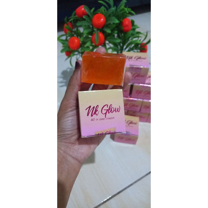Nk Glow sepasang dengan sabun