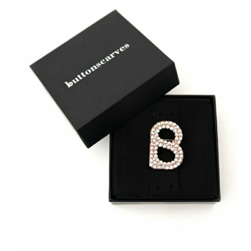 Brooch Buttonscarves