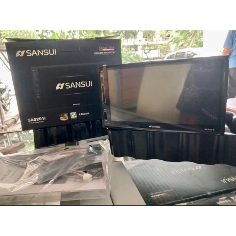 DOUBLE DIN SANSUI DECKLESS 7 INCH UNIVERSAL CAR