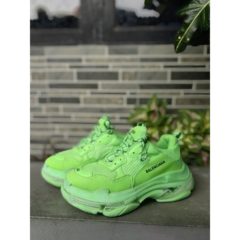 BALENCIAGA TRIPLE S LIGHT GREEN