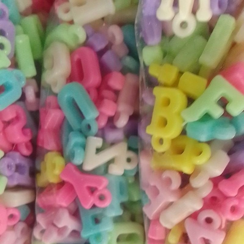 MANIK HURUF GANTUNG 1 PON