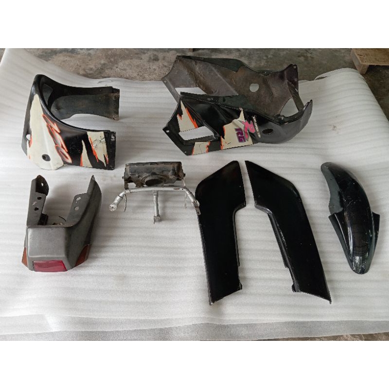 body suzuki rgr 150 cristal