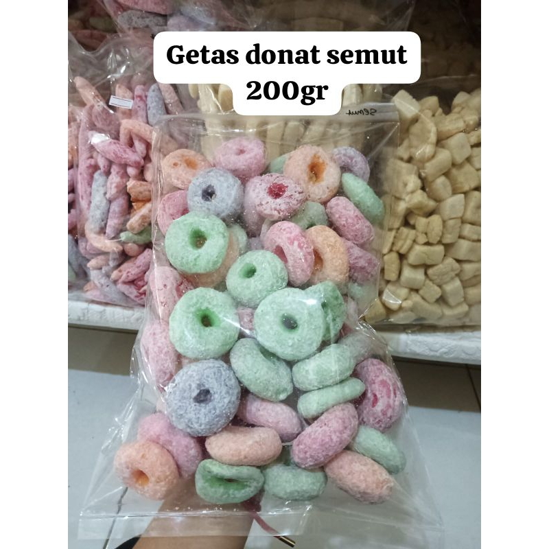 

Aneka Snack Cemilan Kiloan Murah Getas Donat Lonjong 200gr