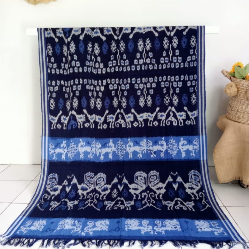KAIN TENUN BLANKET TRADISIONAL TROSO JEPARA MOTIF SUMBA WARNA BIRU, KAIN TENUN ETNIK NUSANTARA MOTIF