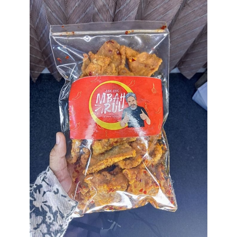 

Kulit Crispy pedas / kulit crispy 500gr / cemilan kulit krispi