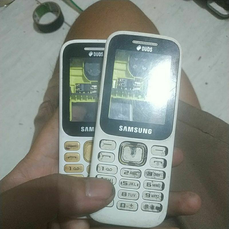 kesing bekas samsung guru musik b310e kurang tutup
